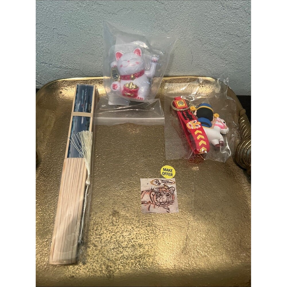 #2131*Bundles up 3 set W/Red Lucky Cat & Key-chain for kids & Hand fan